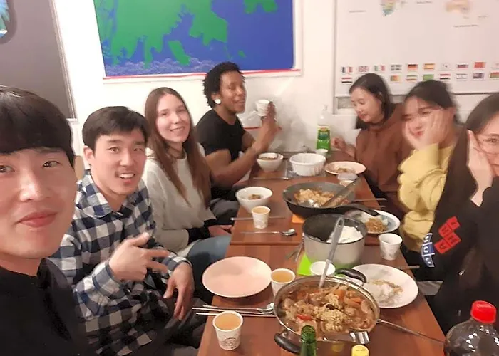 Kimchee Haeundae Guest house 2*